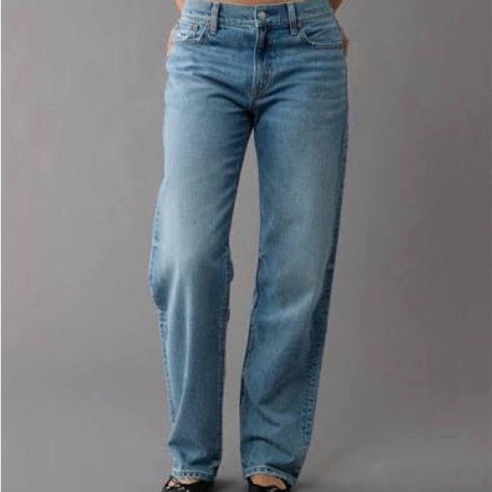 American Eagle Outfitters Light Blue Boyfriend Jeans